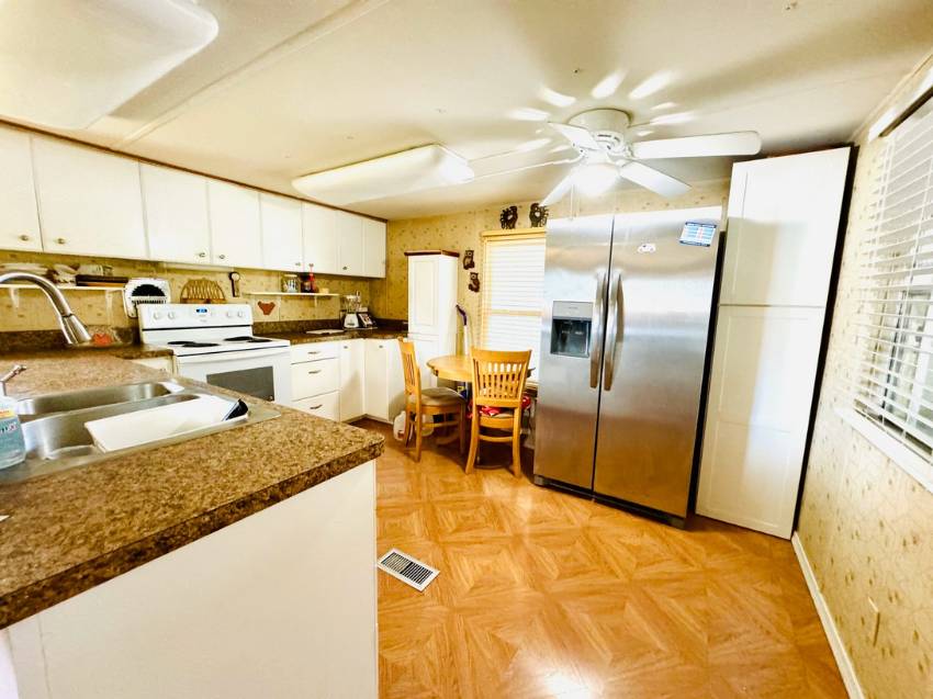 20 Ee Street a Lakeland, FL Mobile or Manufactured Home for Sale